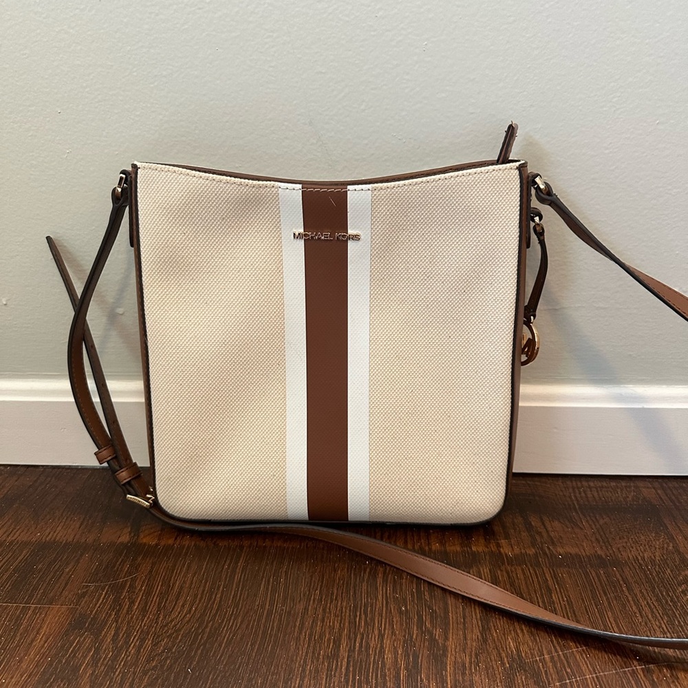 😍 Michael Kors Jet Set Large crossbody